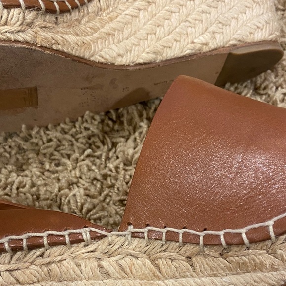 Celine - Picture 7 of 12